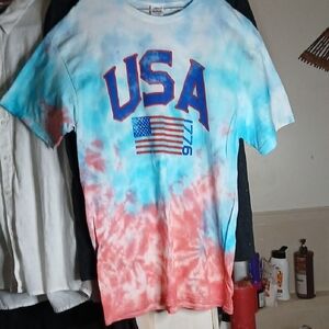 Delta Pro Weight Blue and Red USA T-Shirt, Women's Sz.L., Men's Sz.M.